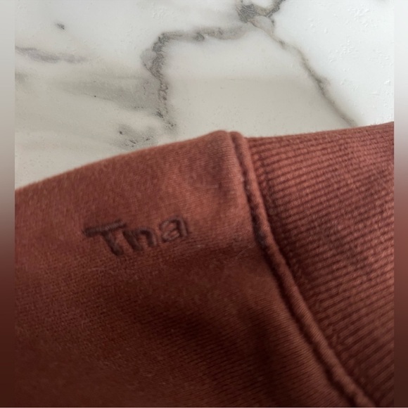 Women Aritzia TNA Rust Brown cozy fleece boyfriend Sweatshirt size XS - Picture 4 of 4